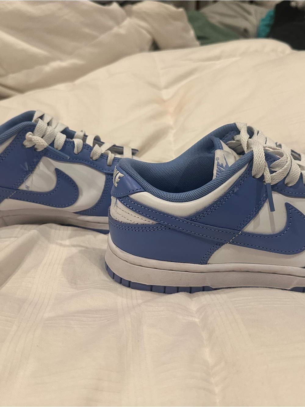 Nike Low-Top Sneakers in Blue & White